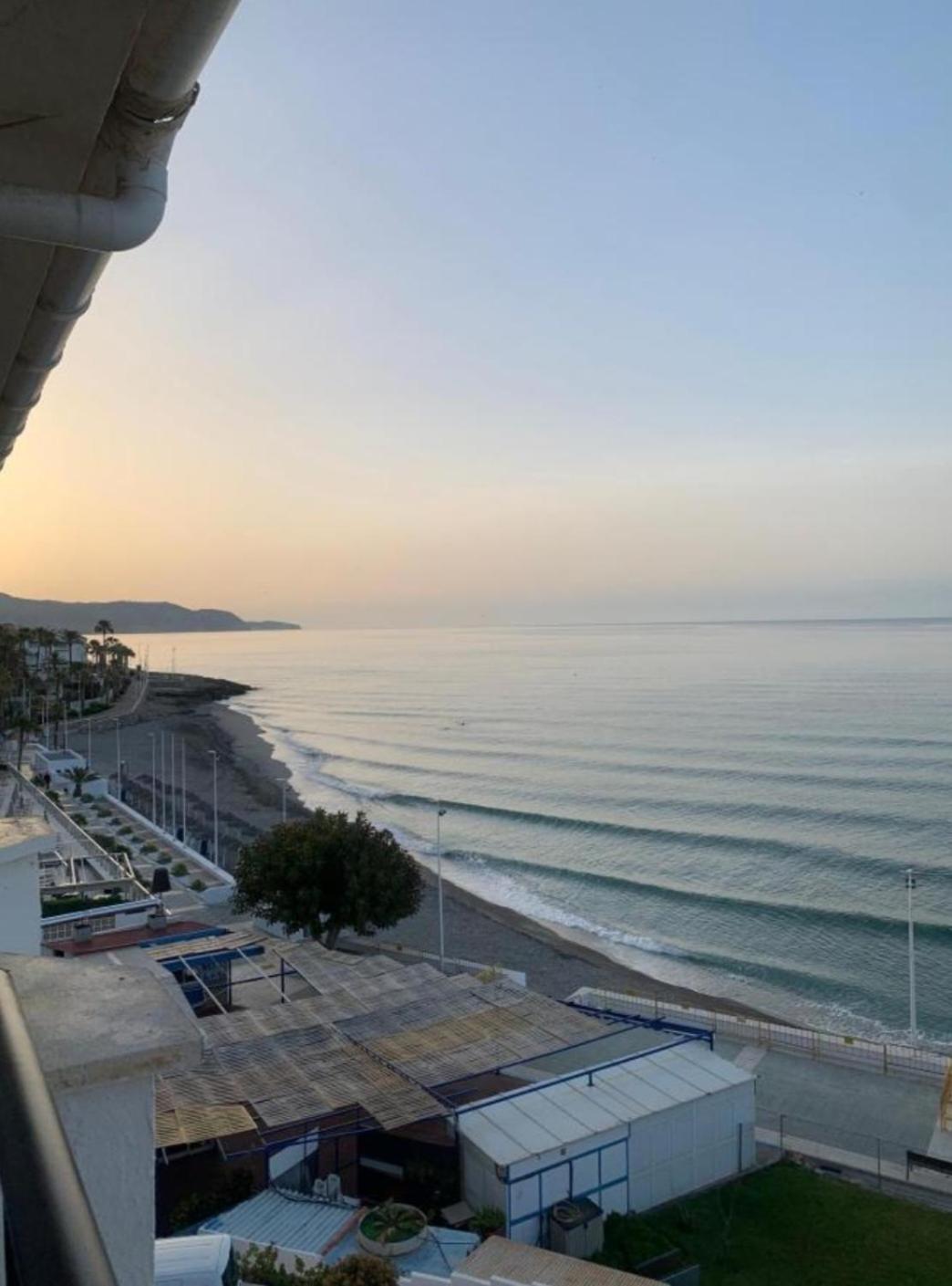 Precioso Apartamento Frontal Al Mar เนร์คา ภายนอก รูปภาพ